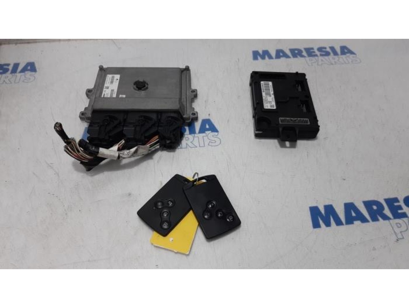 Renault - Clio - Engine management computer
