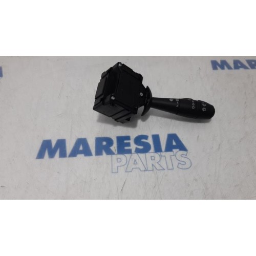 Renault - Clio - Wiper switch