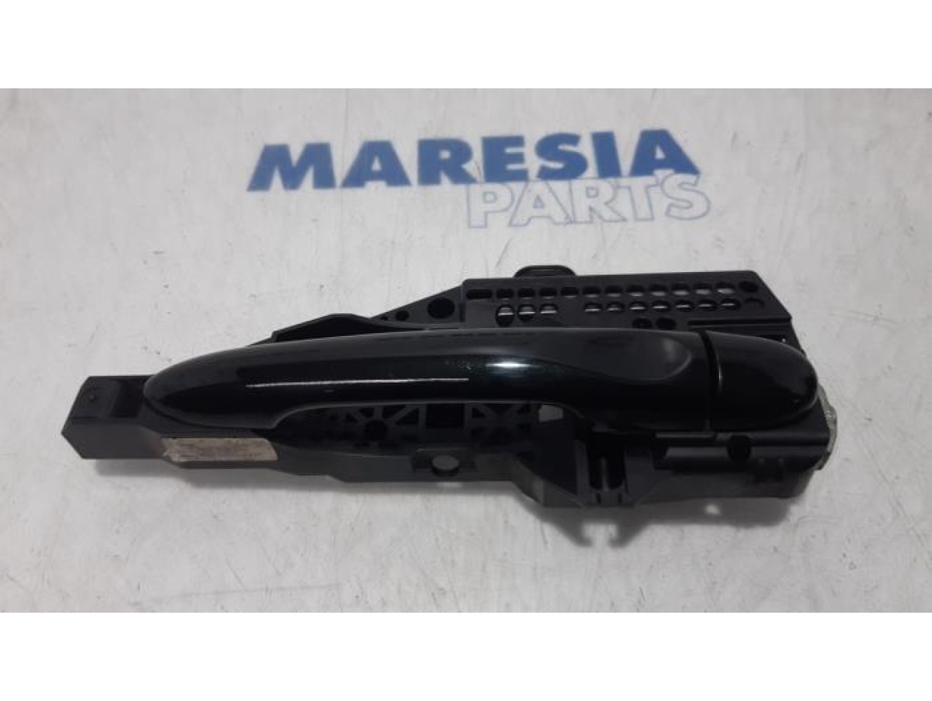 Renault - Clio - Front door handle 4-door, right