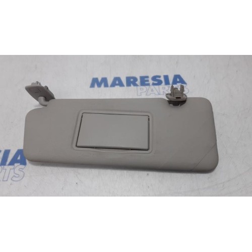 Renault - Clio - Sun visor