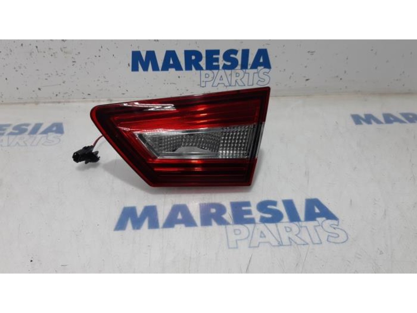 Renault - Clio - Taillight, right