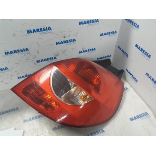 Renault - Clio - Taillight, right