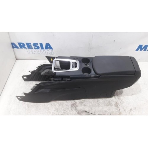 Peugeot - 3008 - Middle console