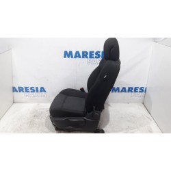 Peugeot - 3008 - Sitz links