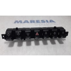 Peugeot - 3008 - Panic lighting switch