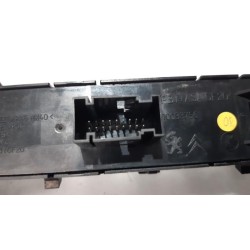 Peugeot - 3008 - Panic lighting switch