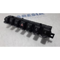 Peugeot - 3008 - Panic lighting switch