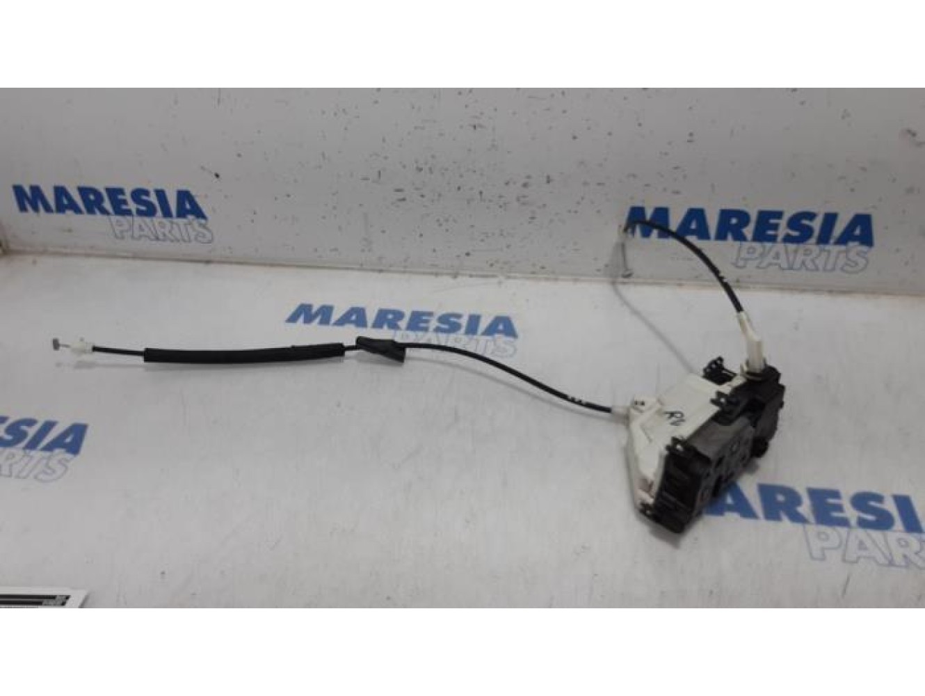 Peugeot - 3008 - Front door lock mechanism 4-door, right