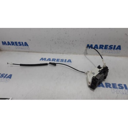 Peugeot - 3008 - Front door lock mechanism 4-door, right