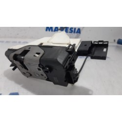 Peugeot - 3008 - Door lock mechanism 4-door, front left