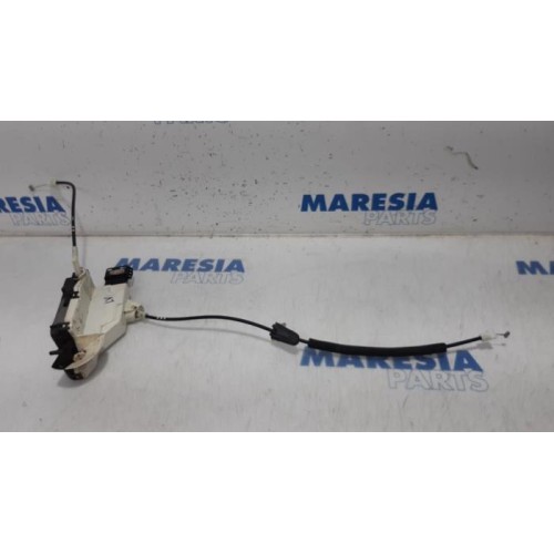 Peugeot - 3008 - Door lock mechanism 4-door, front left