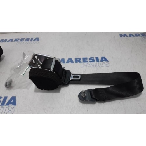 Peugeot - 3008 - Sicherheitsgurt links hinten