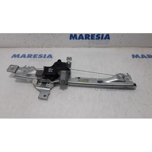 Peugeot - 3008 - Rear door window mechanism 4-door, right