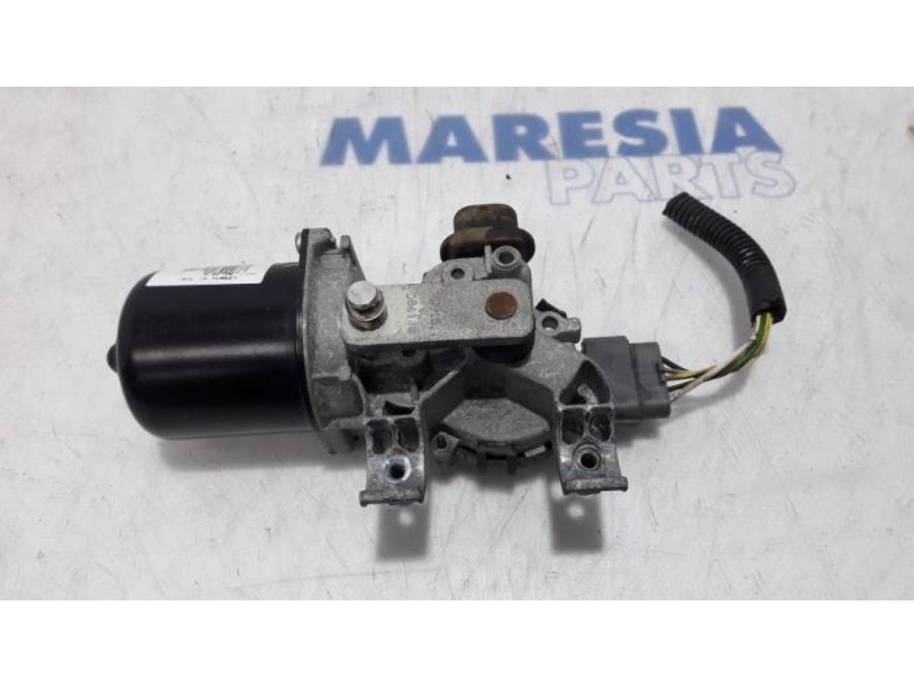 Renault - Clio - Front wiper motor