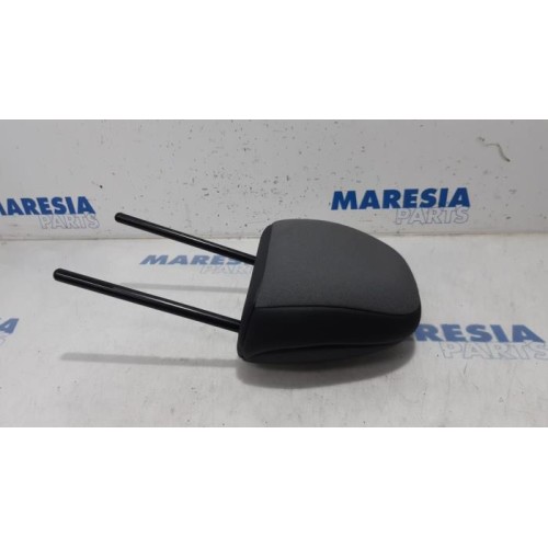 Citroen - C3 - Headrest