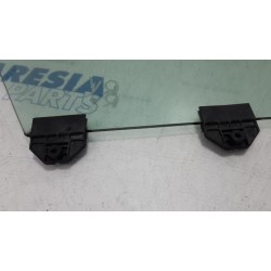 Peugeot - 3008 - Door window 4-door, front right