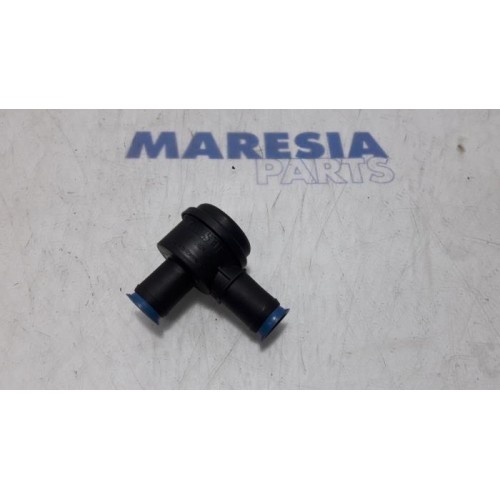 Renault - Clio - Vacuum valve