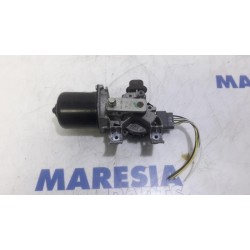 Renault - Clio - Front wiper motor