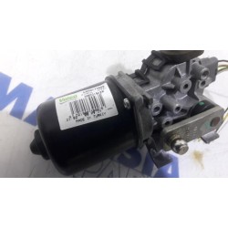 Renault - Clio - Front wiper motor
