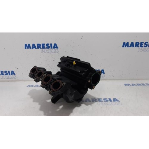 Citroen - Pluriel - Intake manifold