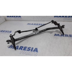 Peugeot - 207 - Wiper mechanism