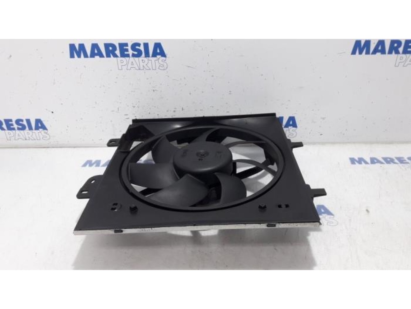 Peugeot - 207 - Fan motor