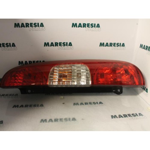 Fiat - Doblo - Taillight, right