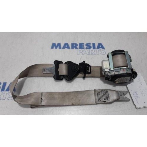 Renault - Megane - Front seatbelt, left
