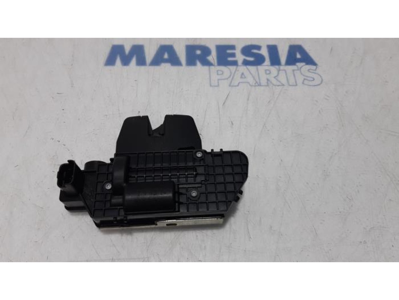 Citroen - C3 - Tailgate lock mechanism