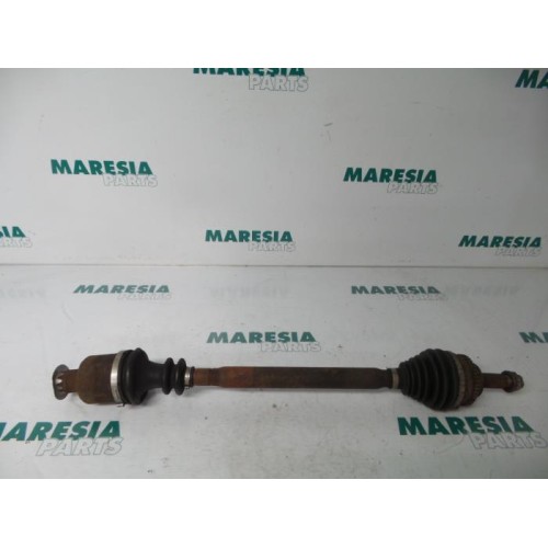 Renault - Megane Scenic - Front drive shaft, right