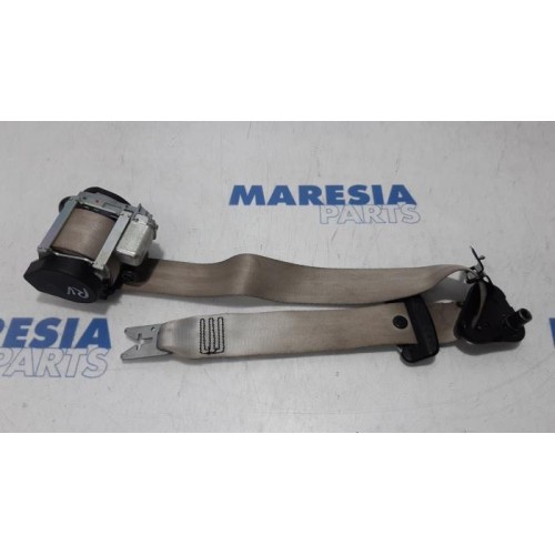 Renault - Megane - Front seatbelt, right
