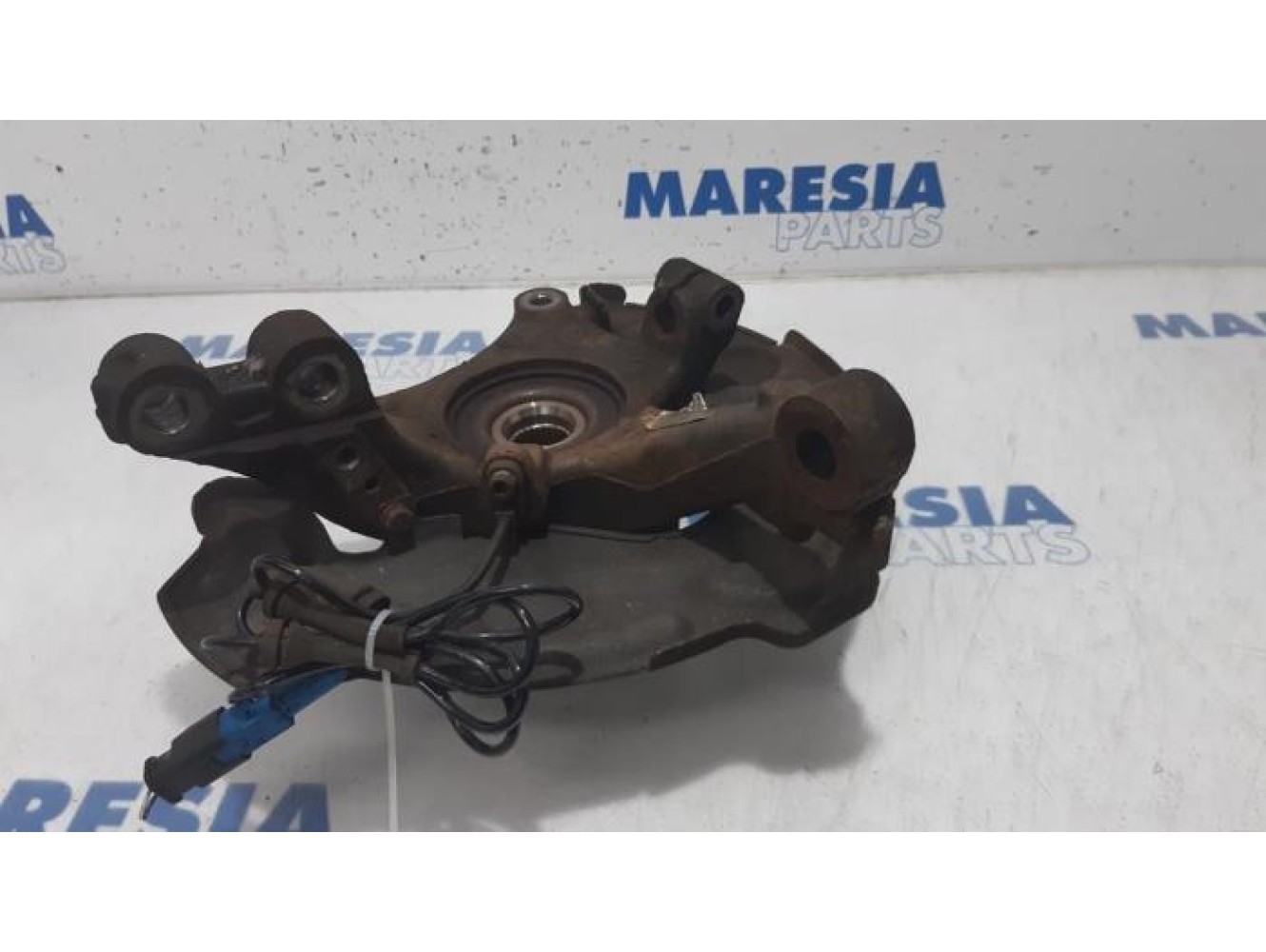 Peugeot - 508 - Achsschenkel links vorne