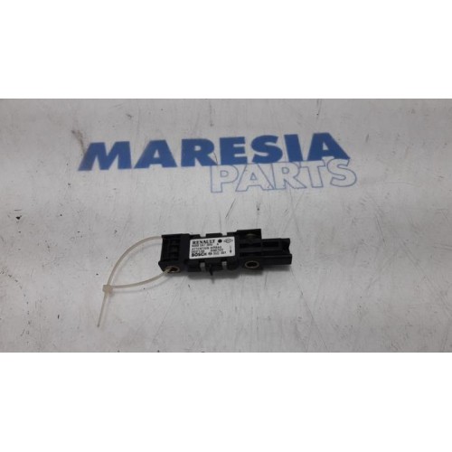 Renault - Clio - Airbag sensor
