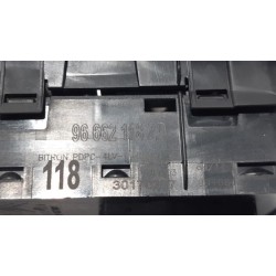 Peugeot - 508 - Multi-functional window switch