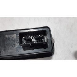 Peugeot - 508 - Multi-functional window switch