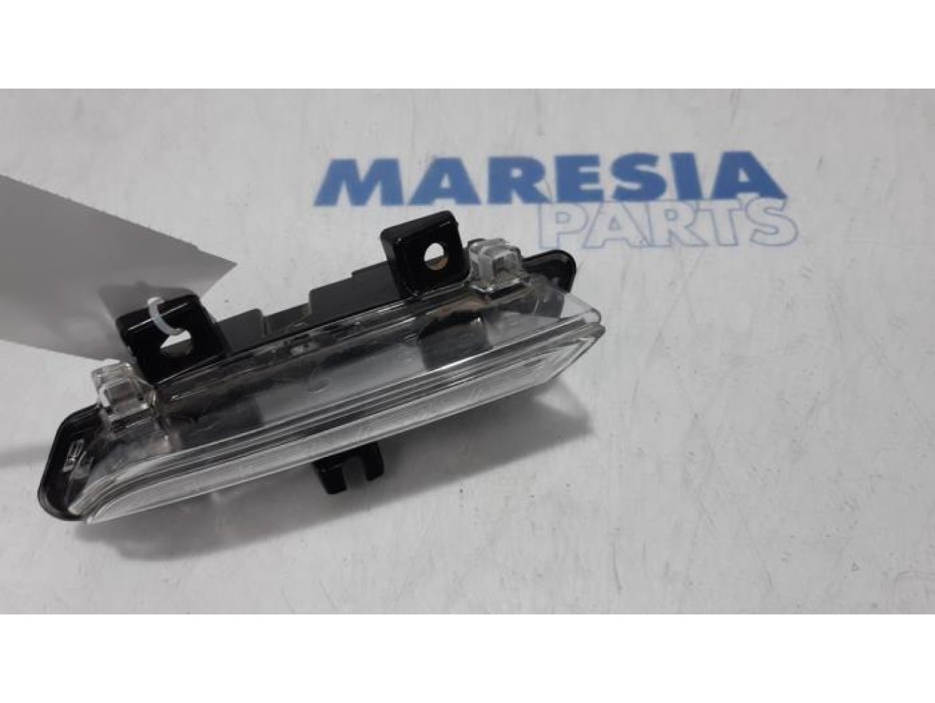 Renault - Captur - Daytime running light, right