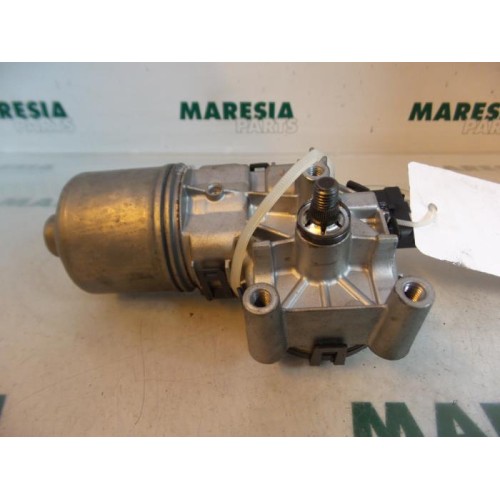 Peugeot - 207 - Front wiper motor