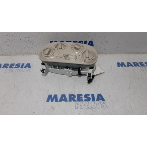 Fiat - 500 - Heater control panel
