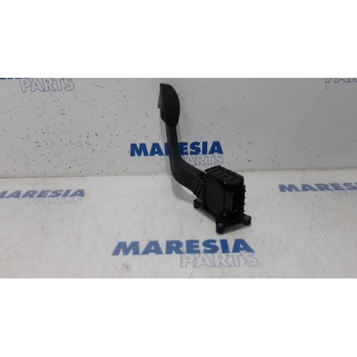 Fiat - 500 - Throttle pedal position sensor