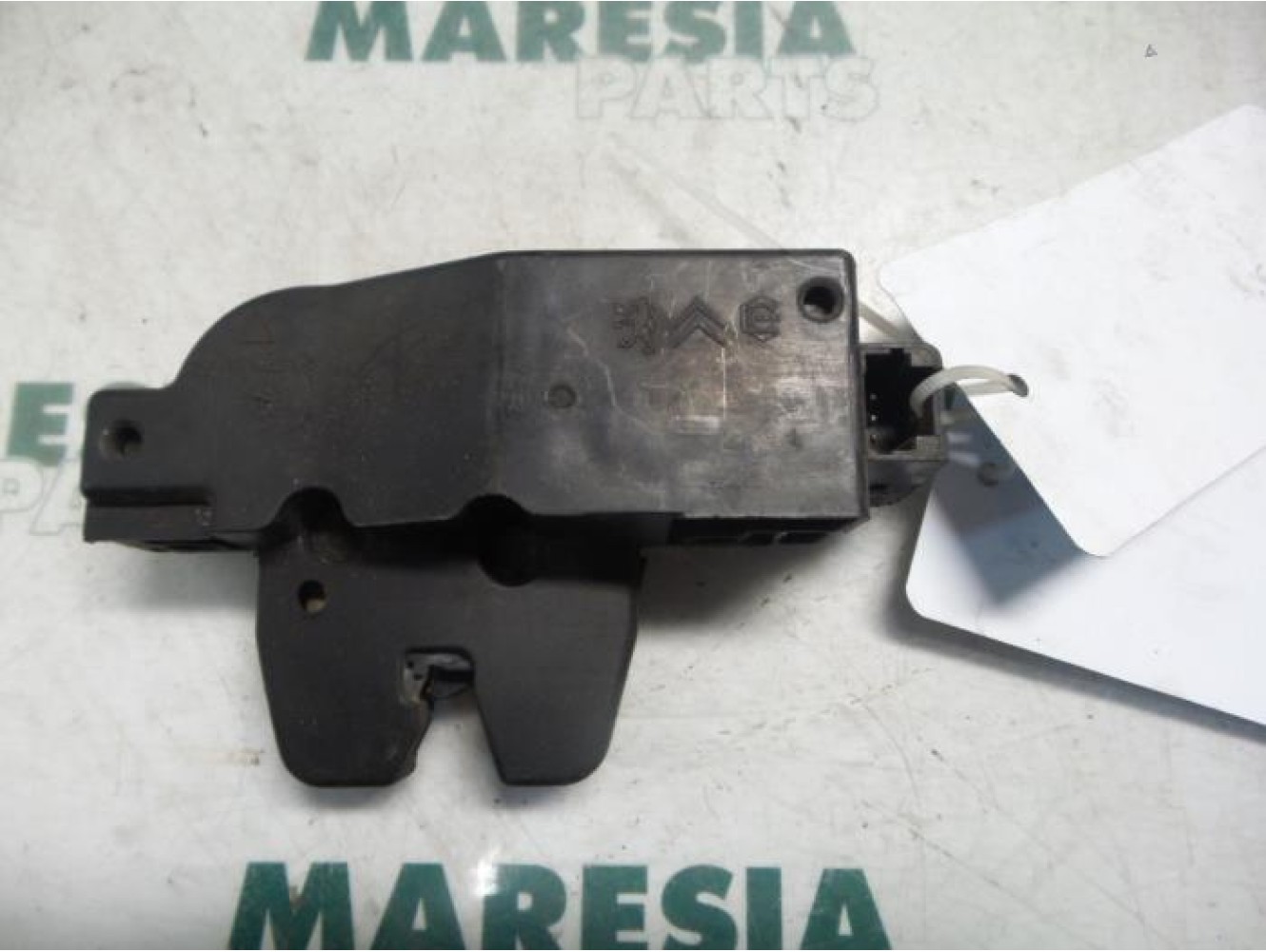 Citroen - C3 - Tailgate lock mechanism