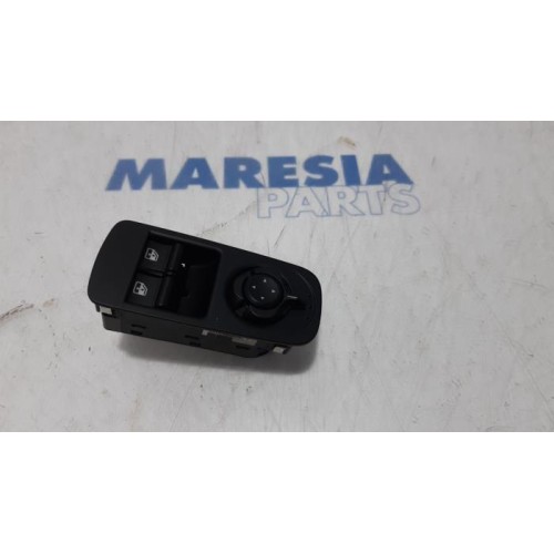 Alfa Romeo - Mito - Multi-functional window switch