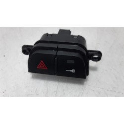 Alfa Romeo - Mito - Panic lighting switch