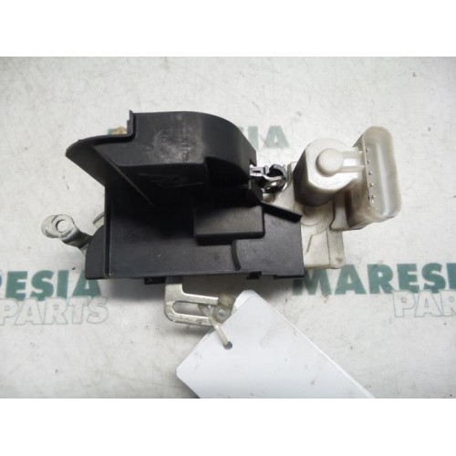 Fiat - Punto - Front door lock mechanism 4-door, right