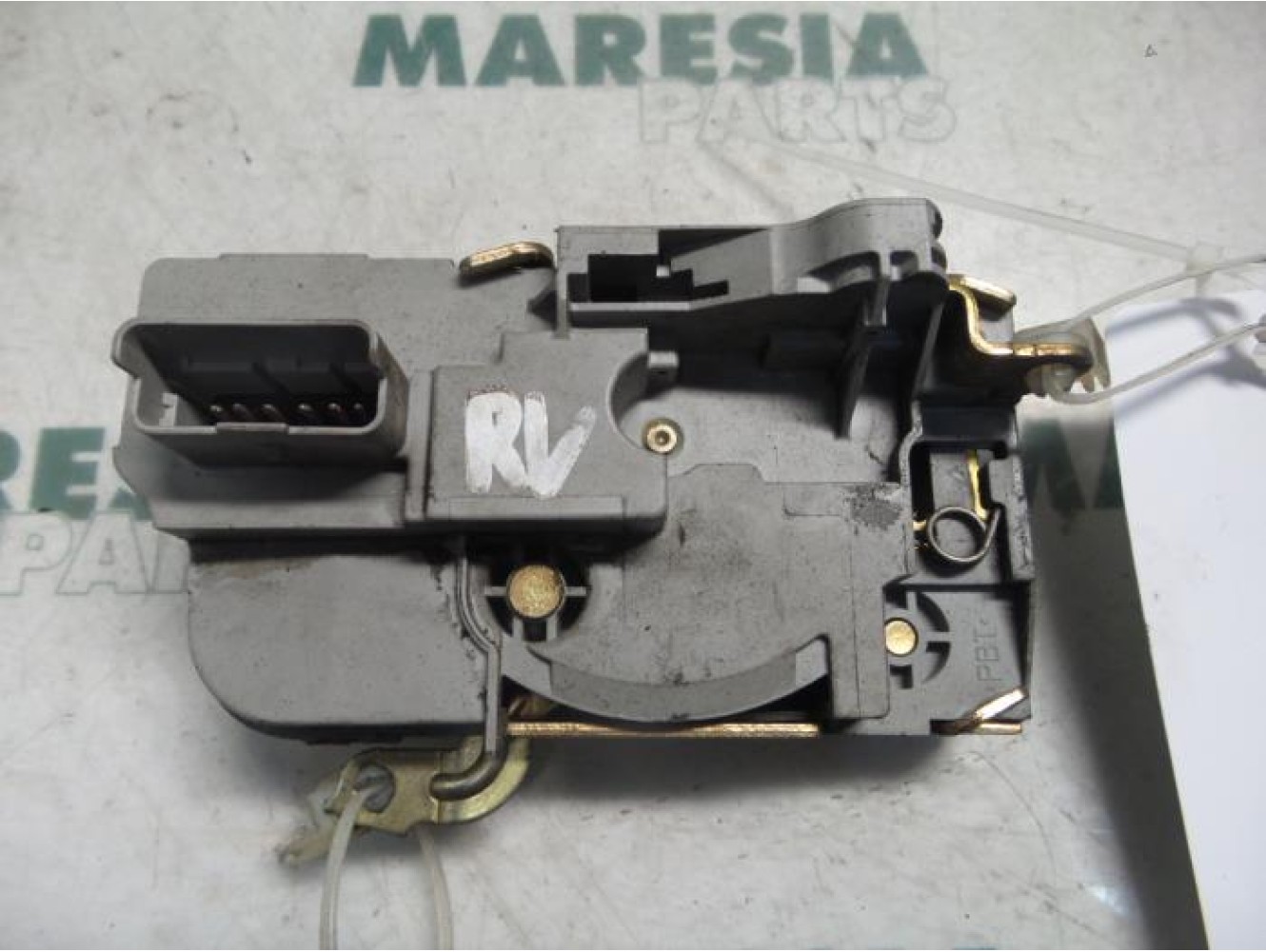 Citroen - C5 - Front door lock mechanism 4-door, right