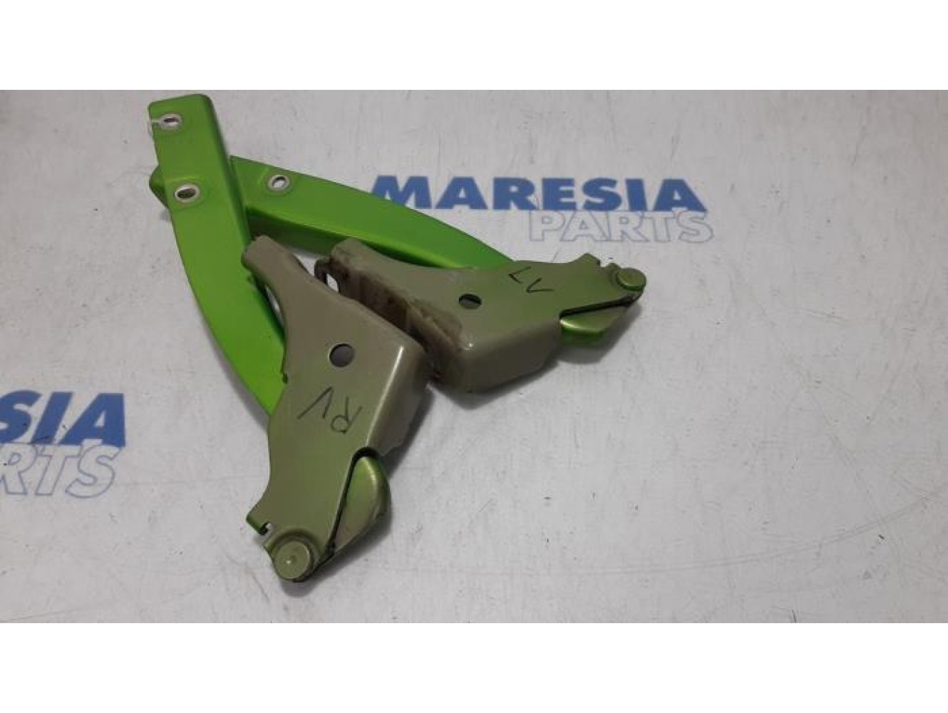 Fiat - Punto - Bonnet Hinge