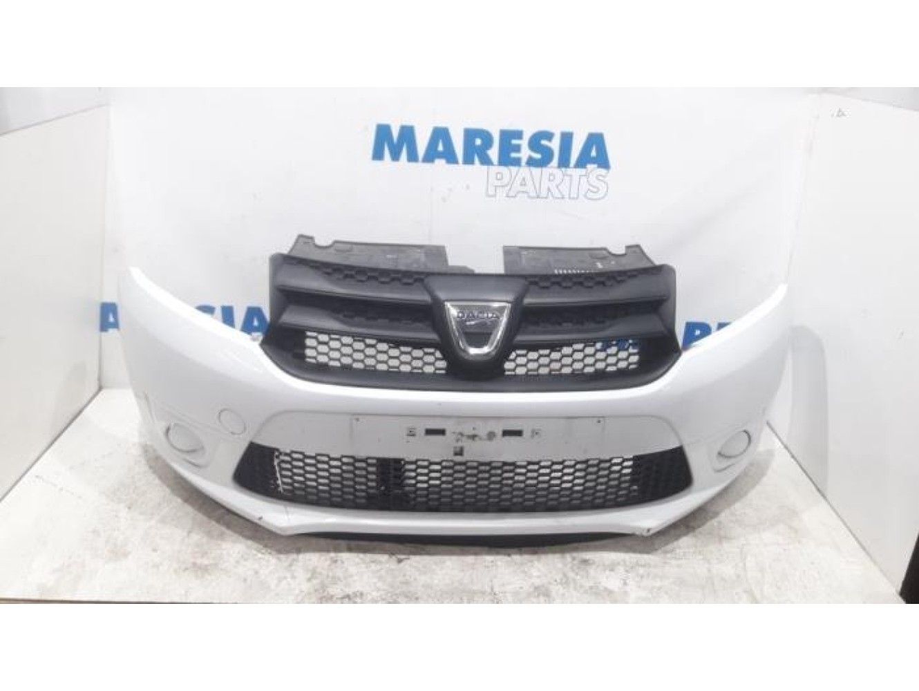 Dacia - Logan - Front bumper