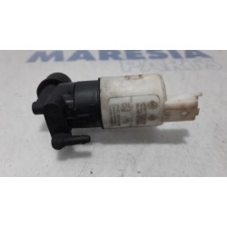 Peugeot - 307 - Windscreen washer pump