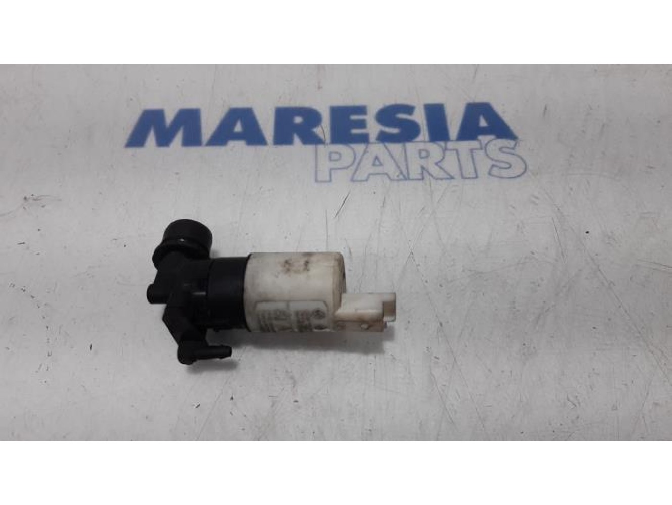 Peugeot - 307 - Windscreen washer pump