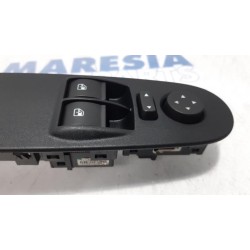 Fiat - Punto - Multi-functional window switch