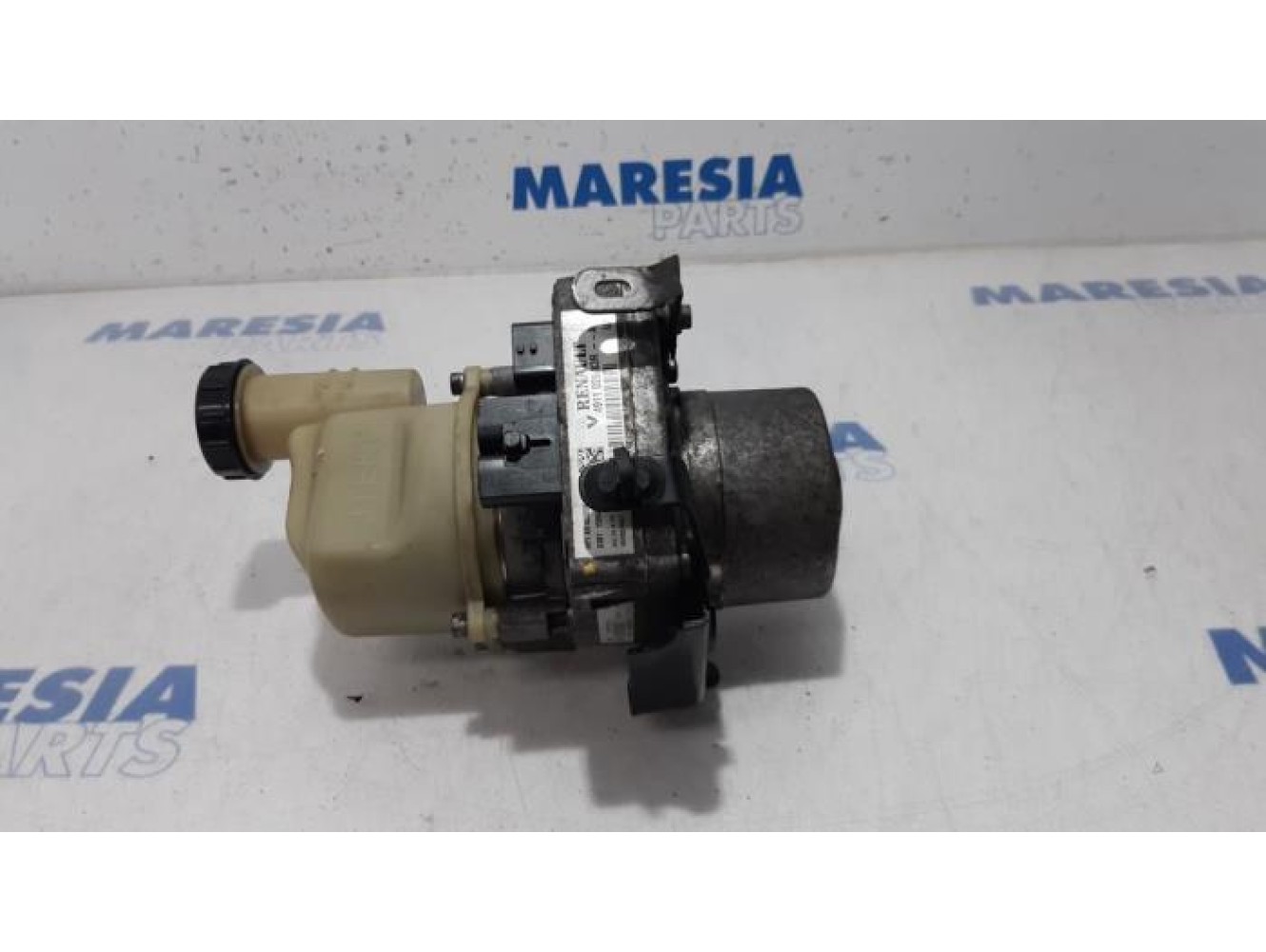 Dacia - Logan - Power steering pump